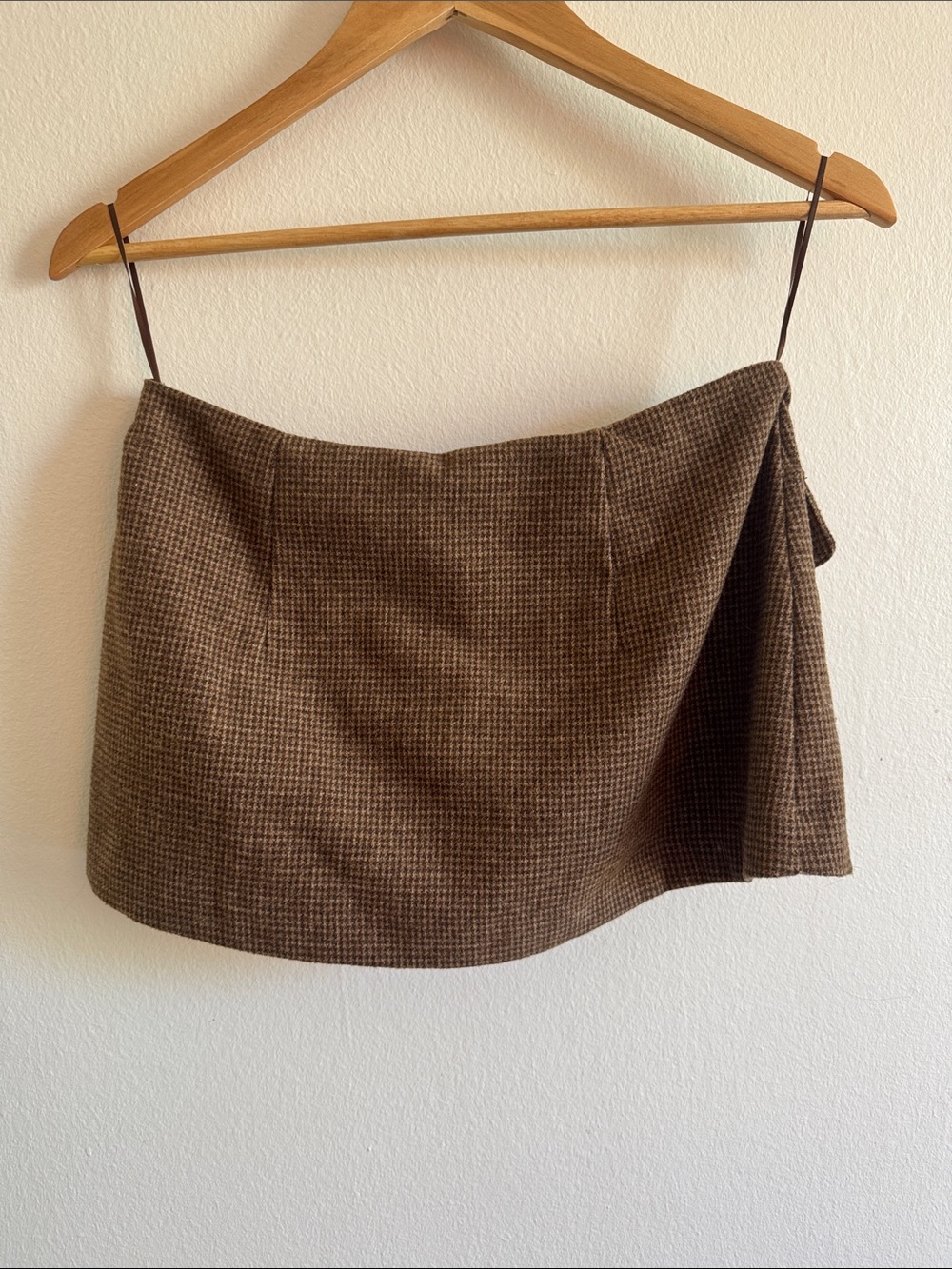 Reformation Brown Mini Skort with Front Flap Pockets - Picture 3 of 4